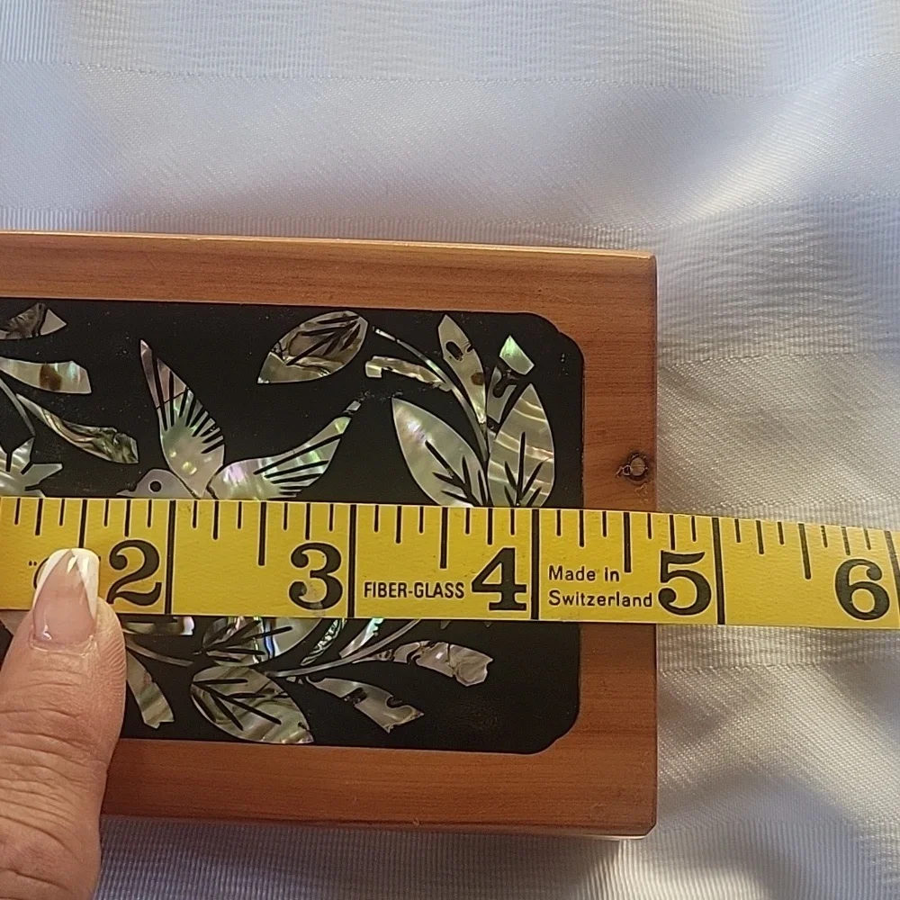Artel La Paz Wooden Box with Mother of Pearl Inlaid Bird Design